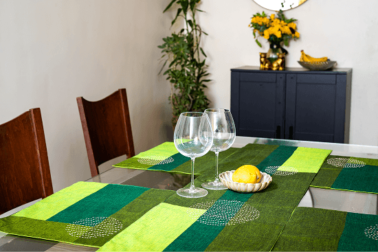 Luna Max Green South Cotton - Dining Set with 1 Table Runner 6 Table Mats Medium