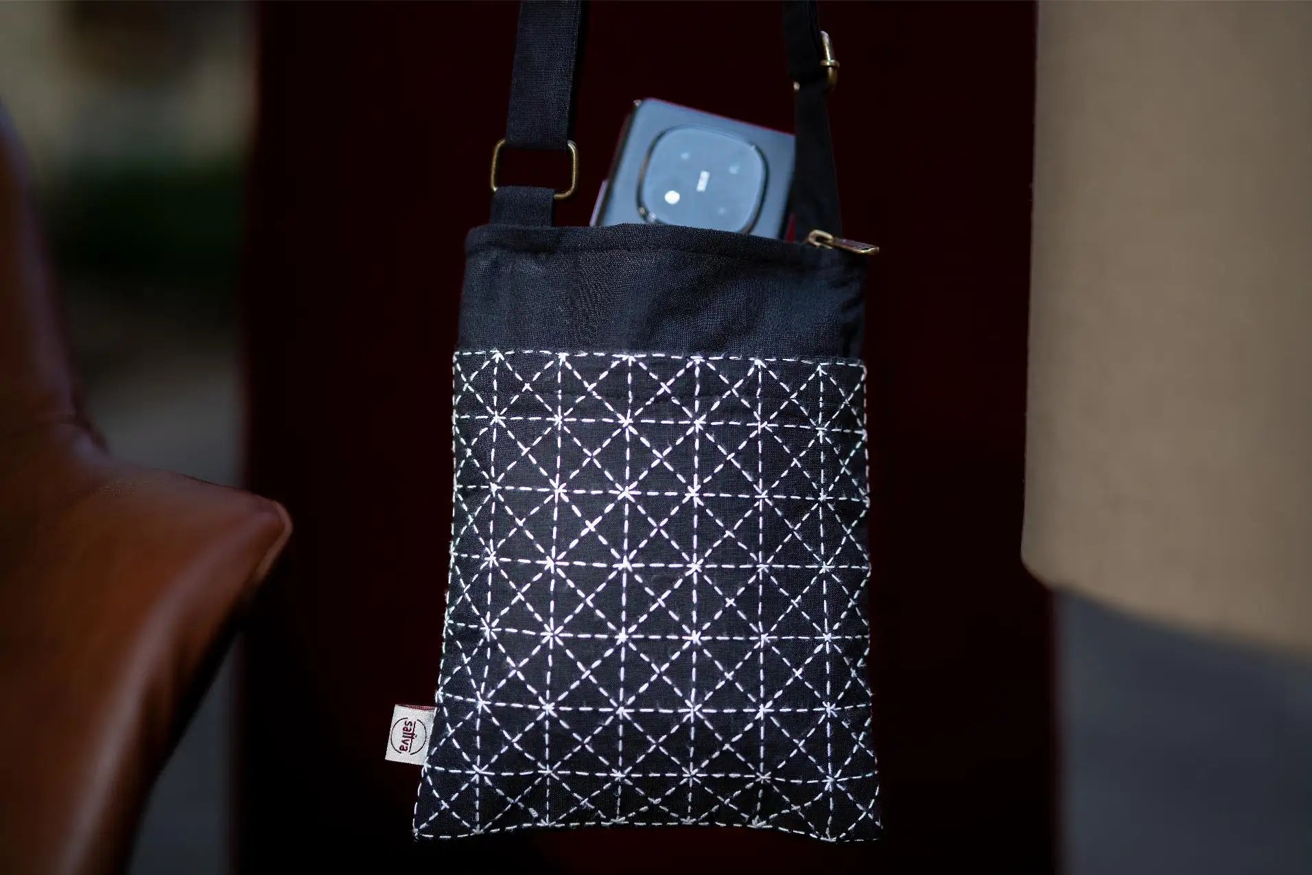 Ira Star White Sling Bag
